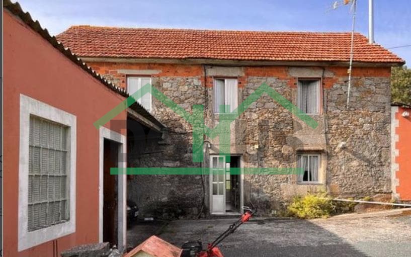 Foto 1 Casa independiente en venta Vilarmaior – 223 m² con parcela de 1.944 m² y terreno edificable