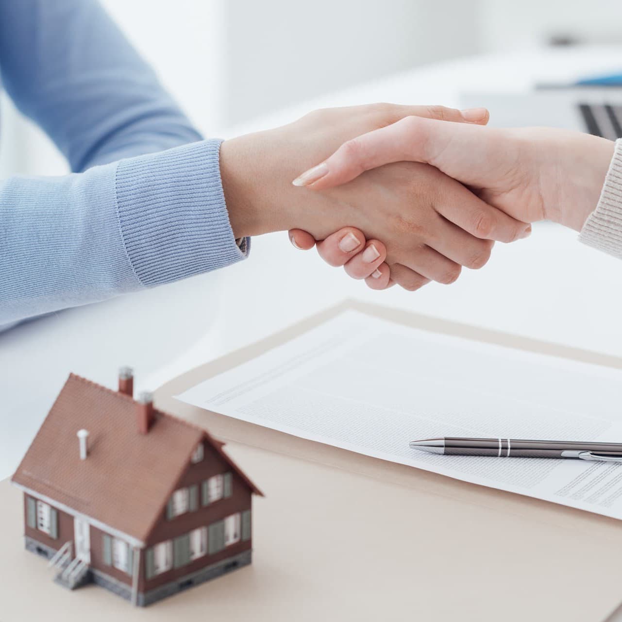 Pedir cita para asesoramiento inmobiliario en Ares