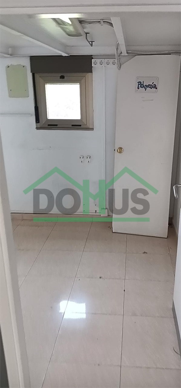 Foto 21 Local Comercial en Venta | Antigua Clínica Veterinaria Reformada – 76 m²